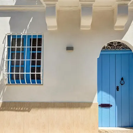 Stunning Modern-traditional 3br Townhouse In