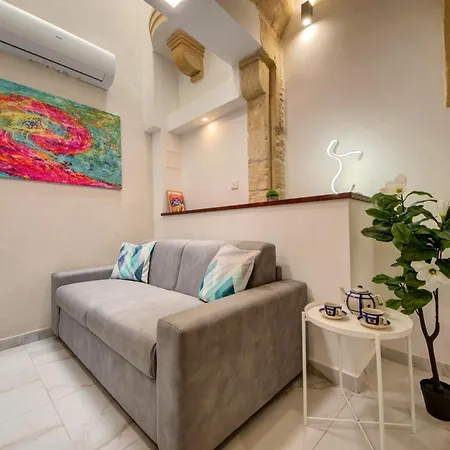 Holiday home Stunning Modern-traditional 3br Townhouse In *