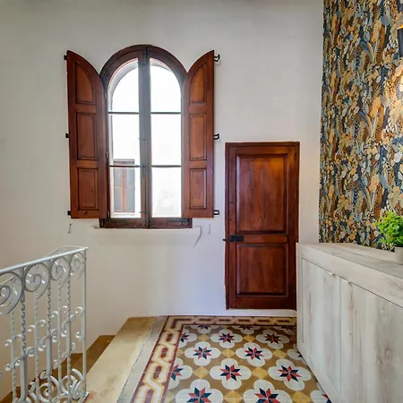 Stunning Modern-traditional 3br Townhouse In Mosta