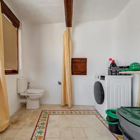 Stunning Modern-traditional 3br Townhouse In * Mosta