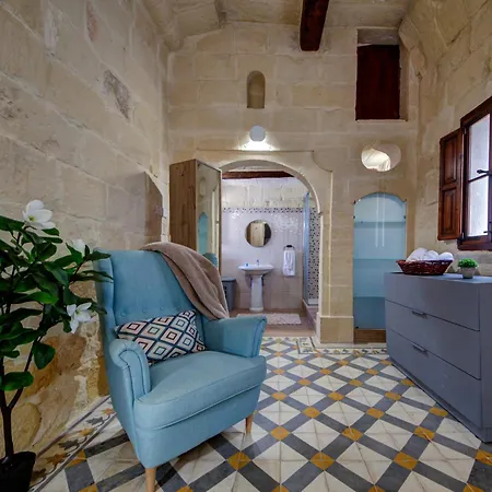 Stunning Modern-traditional 3br Townhouse In Holiday home