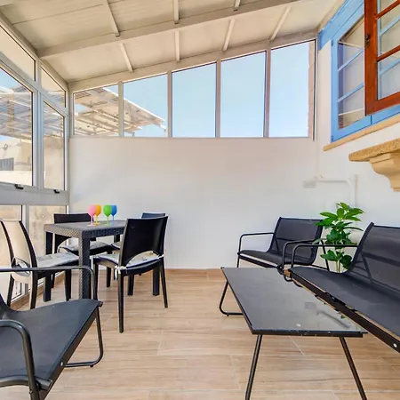 Holiday home Stunning Modern-traditional 3br Townhouse In Mosta