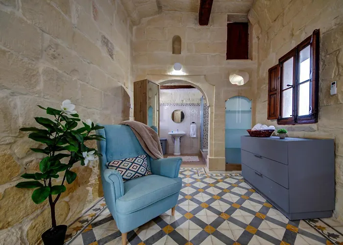 Stunning Modern-traditional 3br Townhouse In Case de vacanță